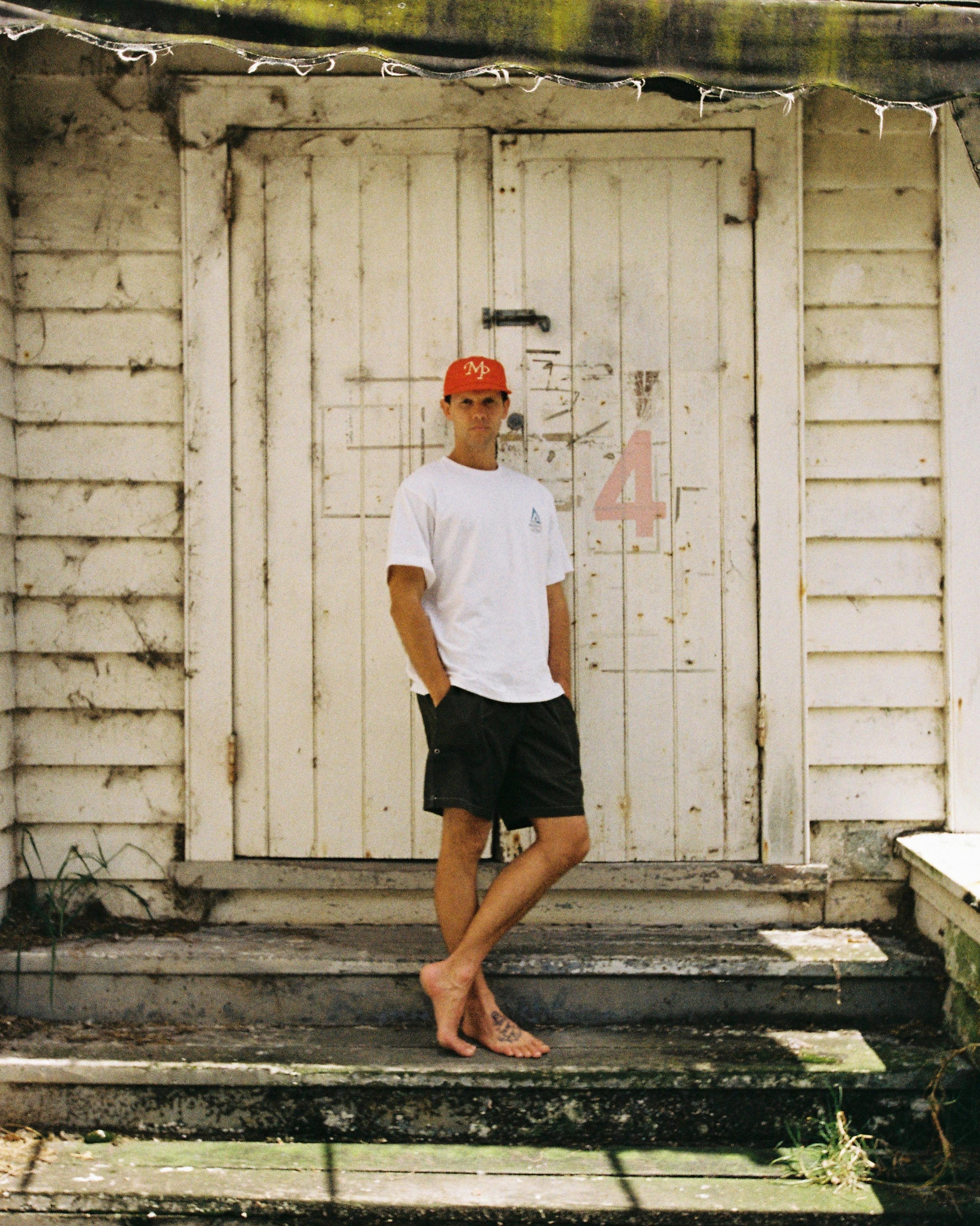 Field Six-Panel - Red