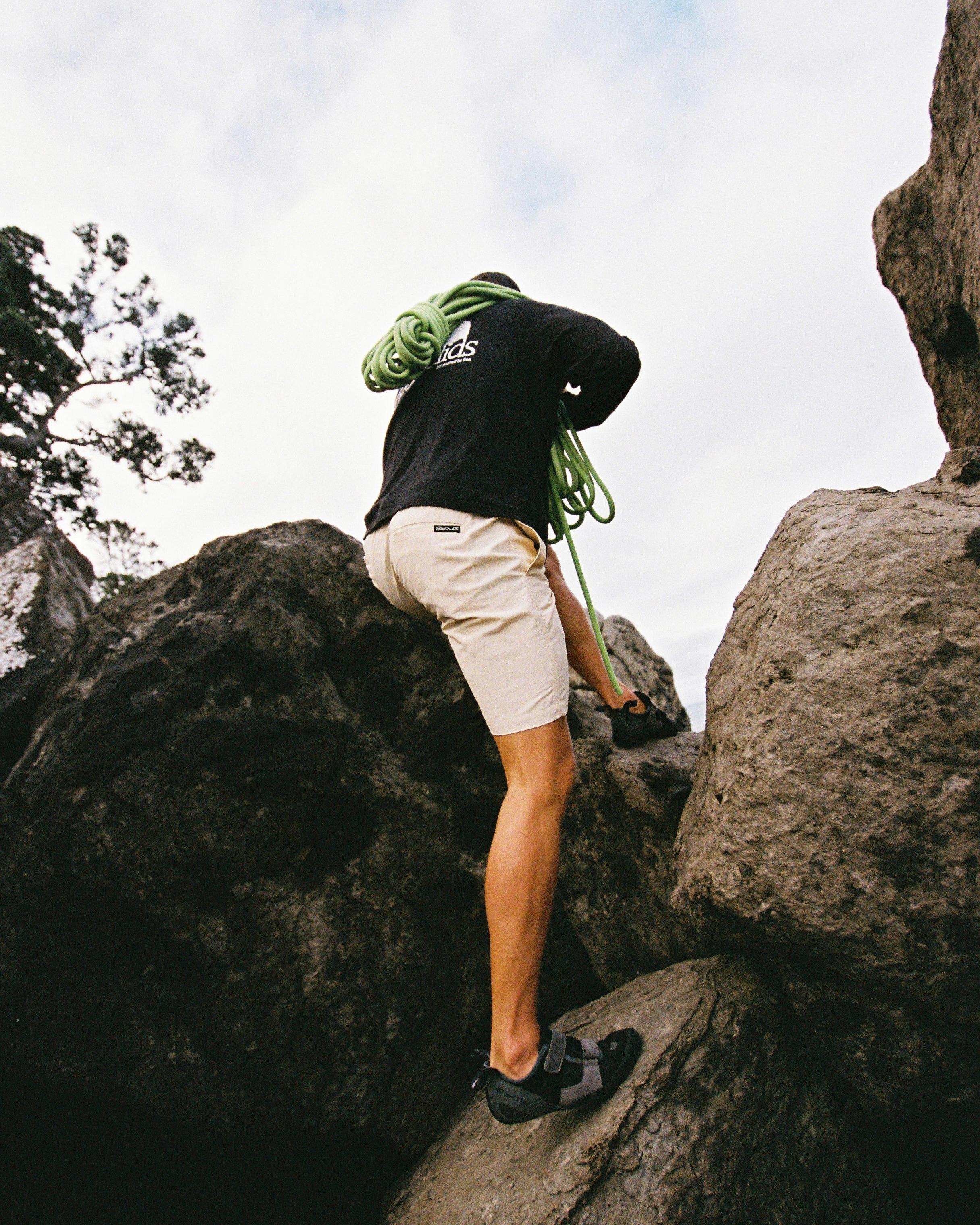 Scroggin Short - Cream