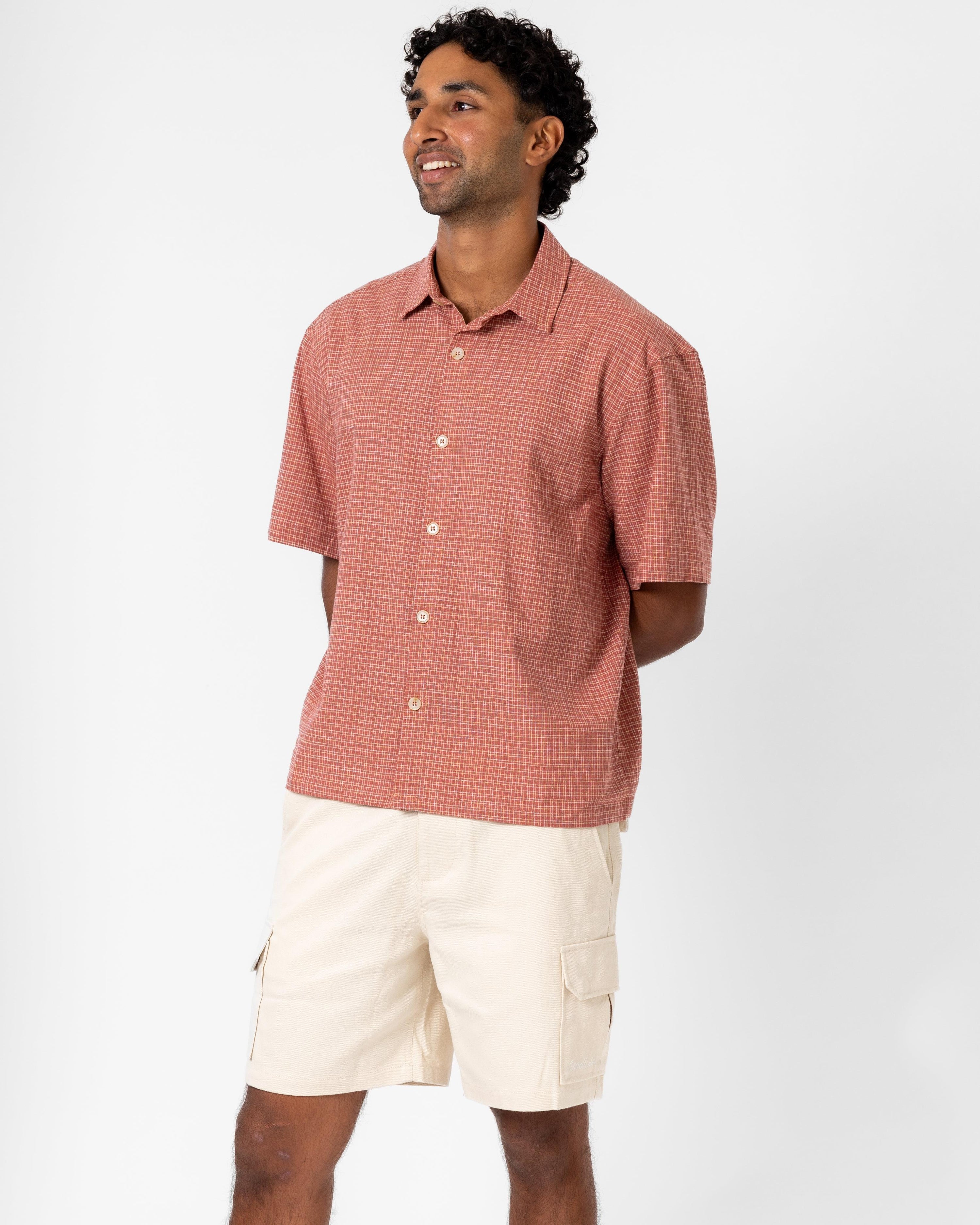 Venture Shirt - Pōhutukawa