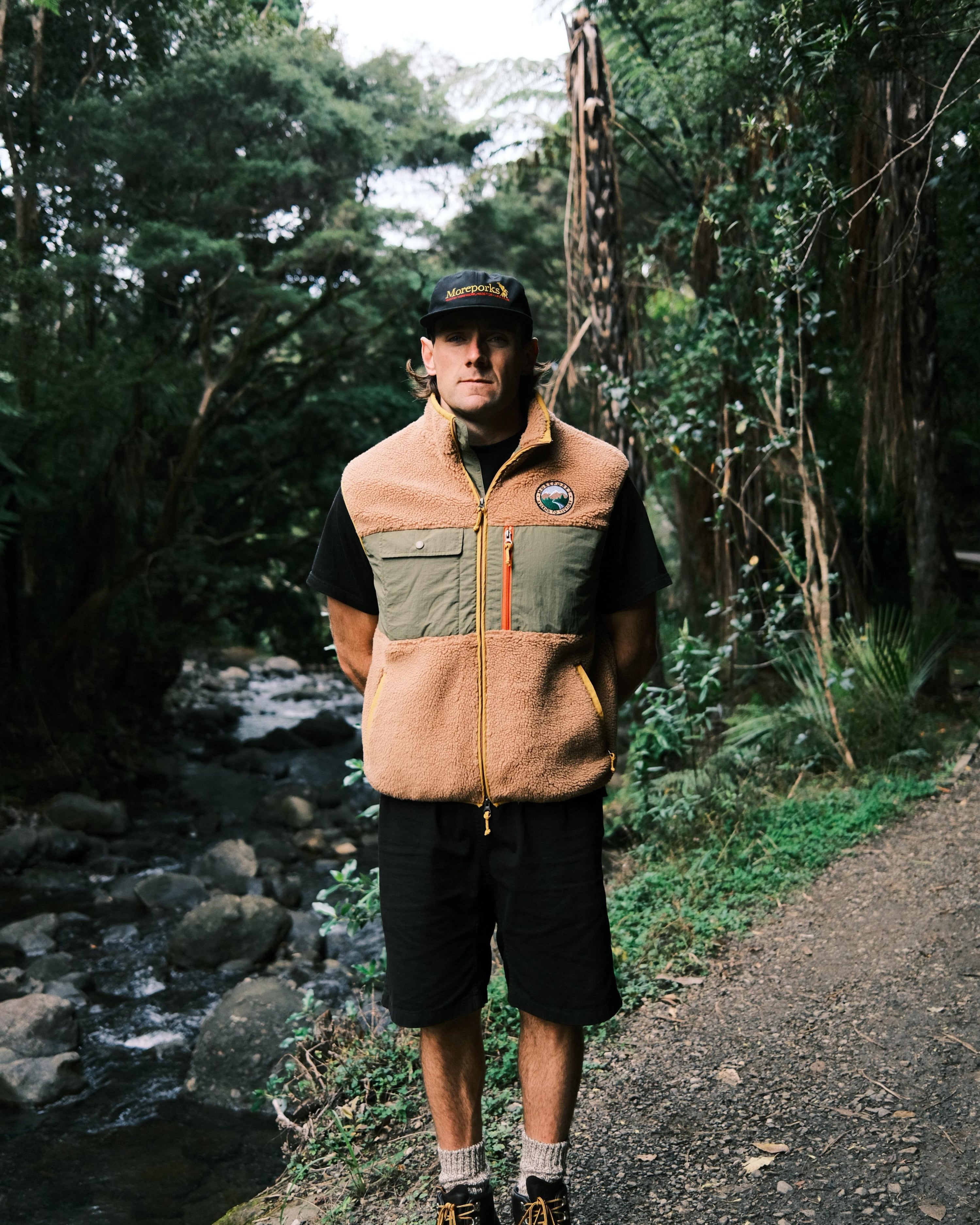 Ascent Six-Panel - Black