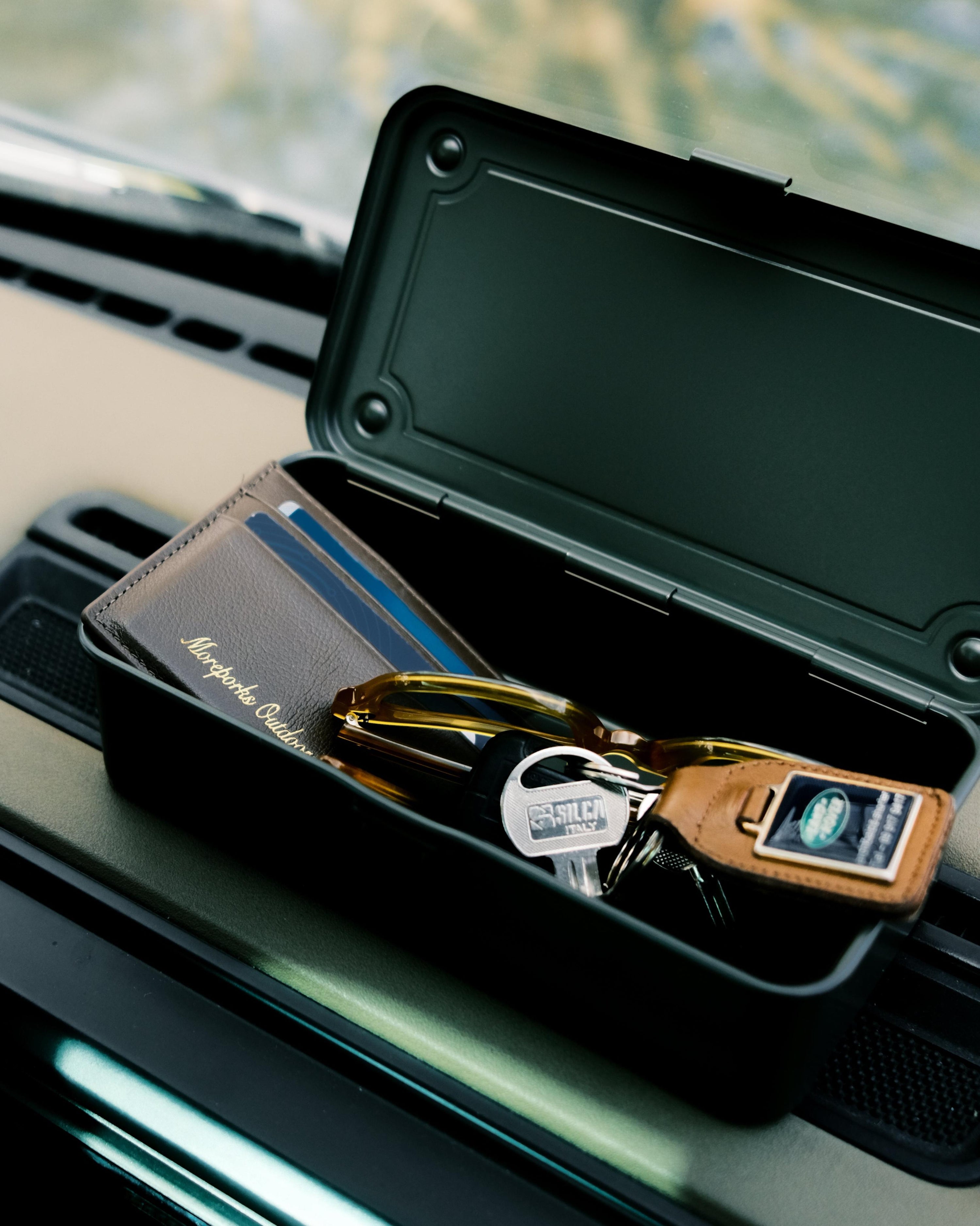 MOS Card Holder - Brown