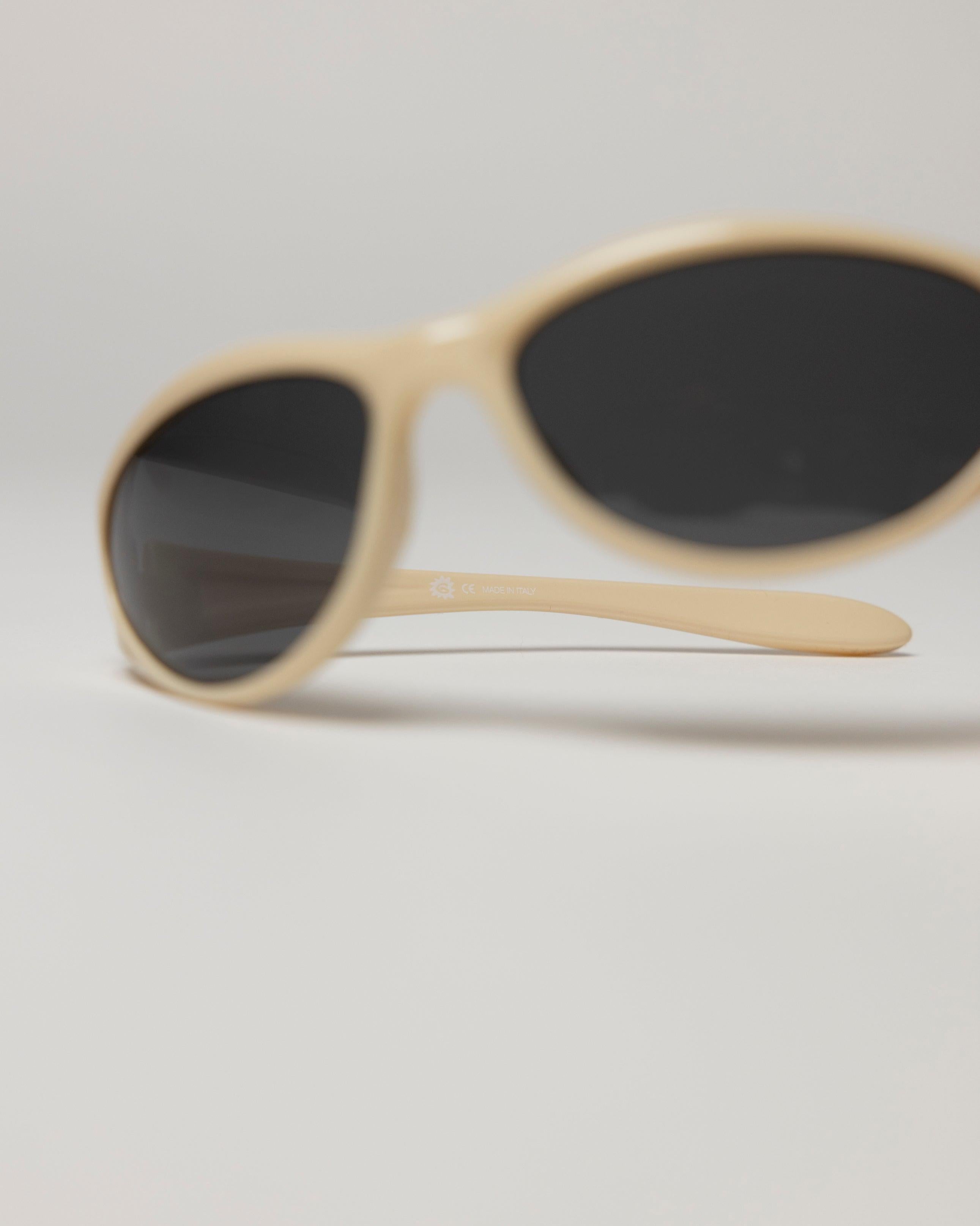 G Sunglasses - Cream