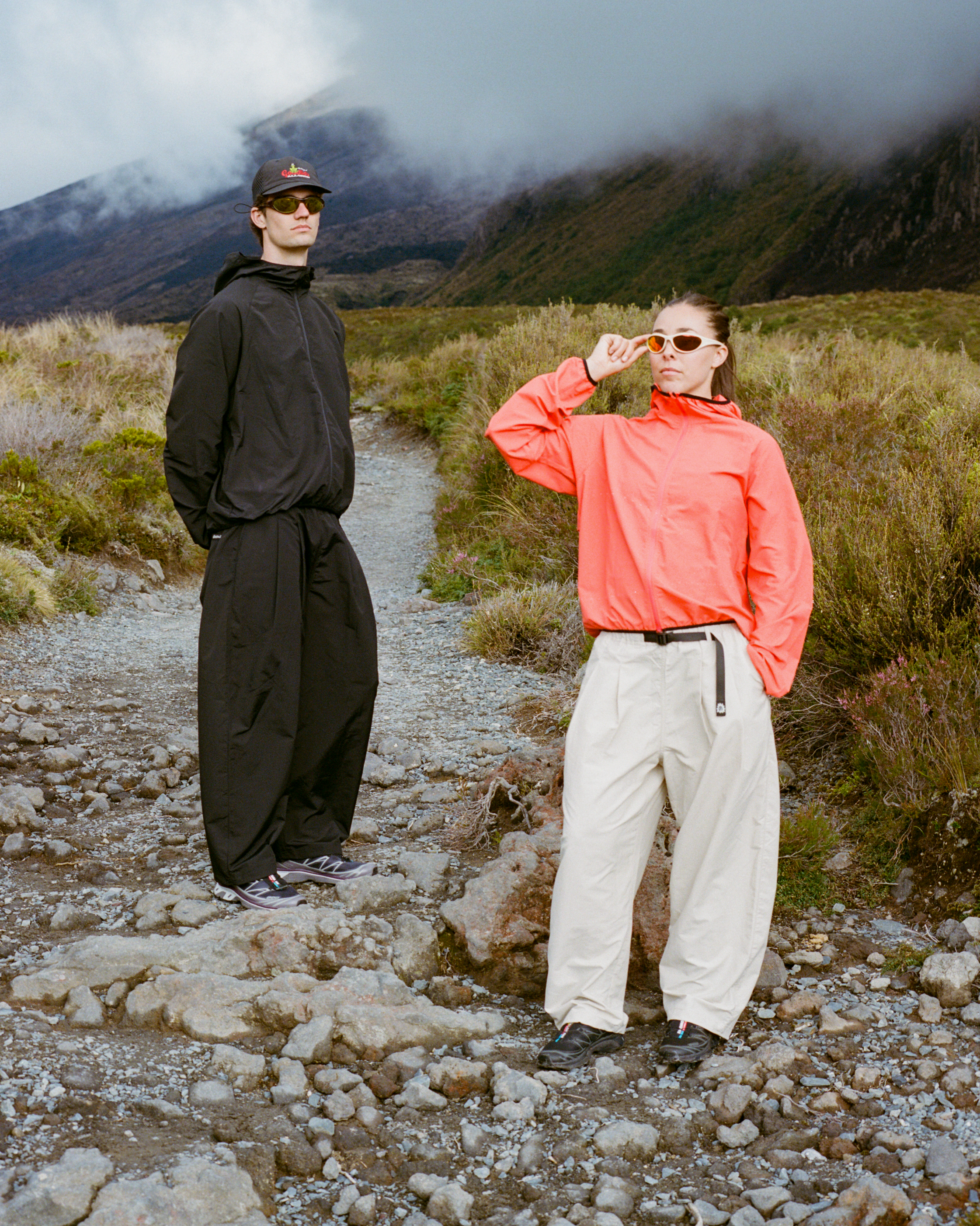 Pleated Hiking Pant - Stone