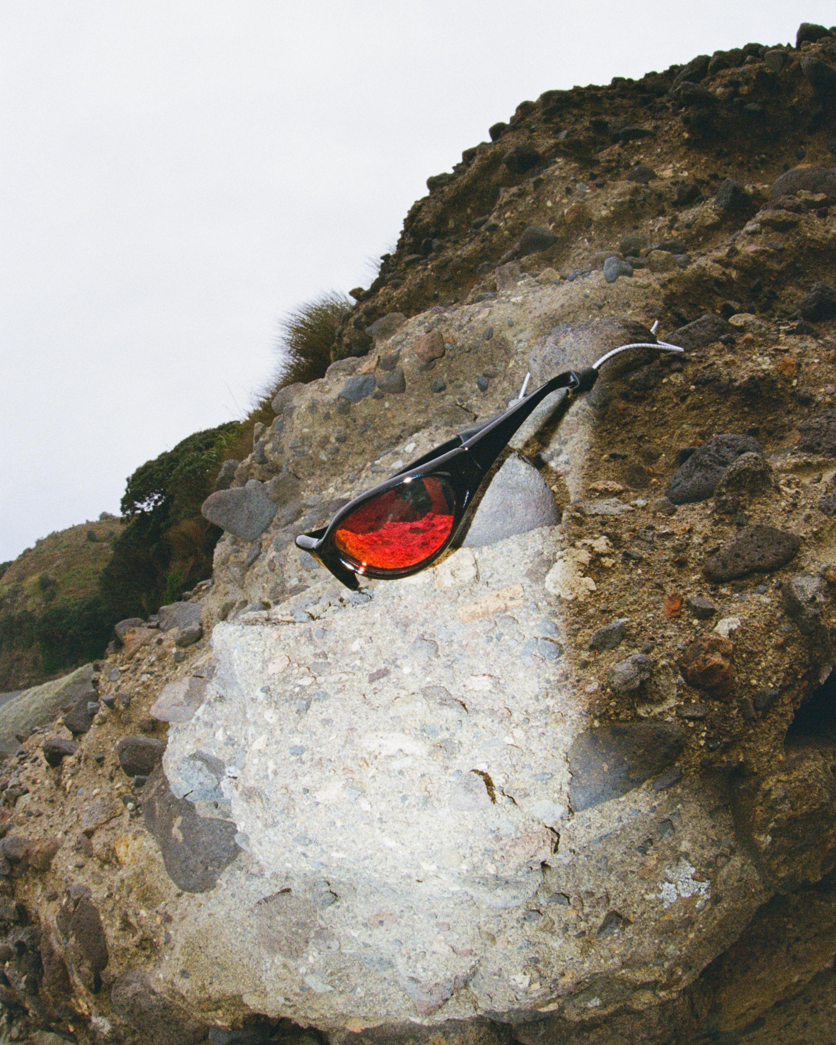 G Sunglasses - Black