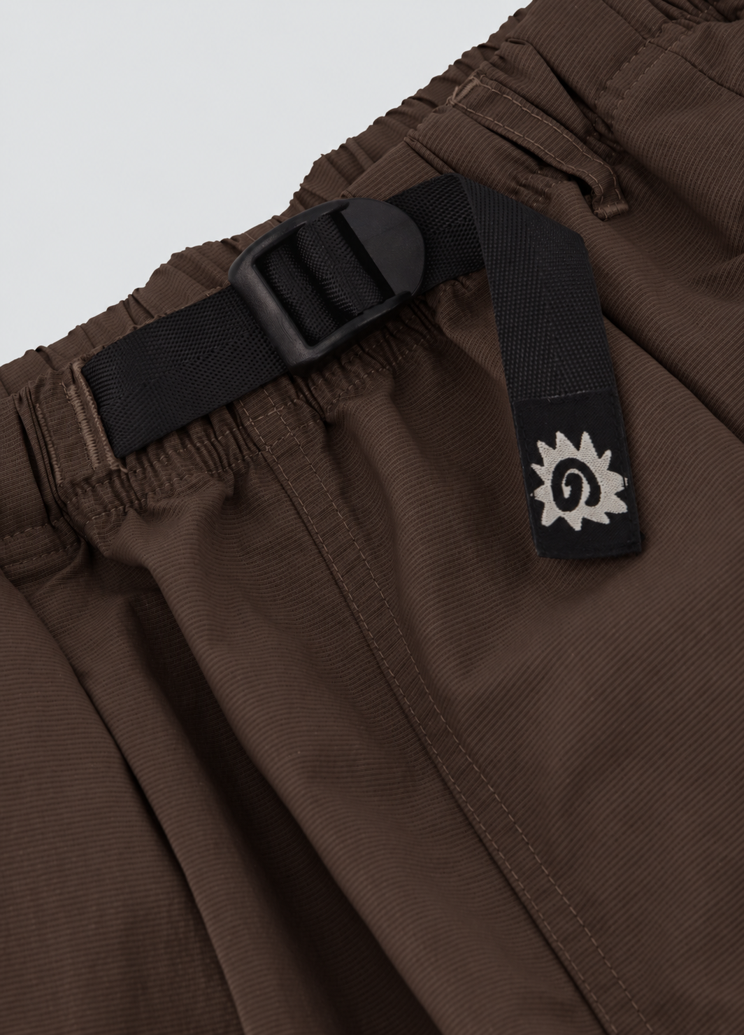 Pleated Hiking Short - Brown